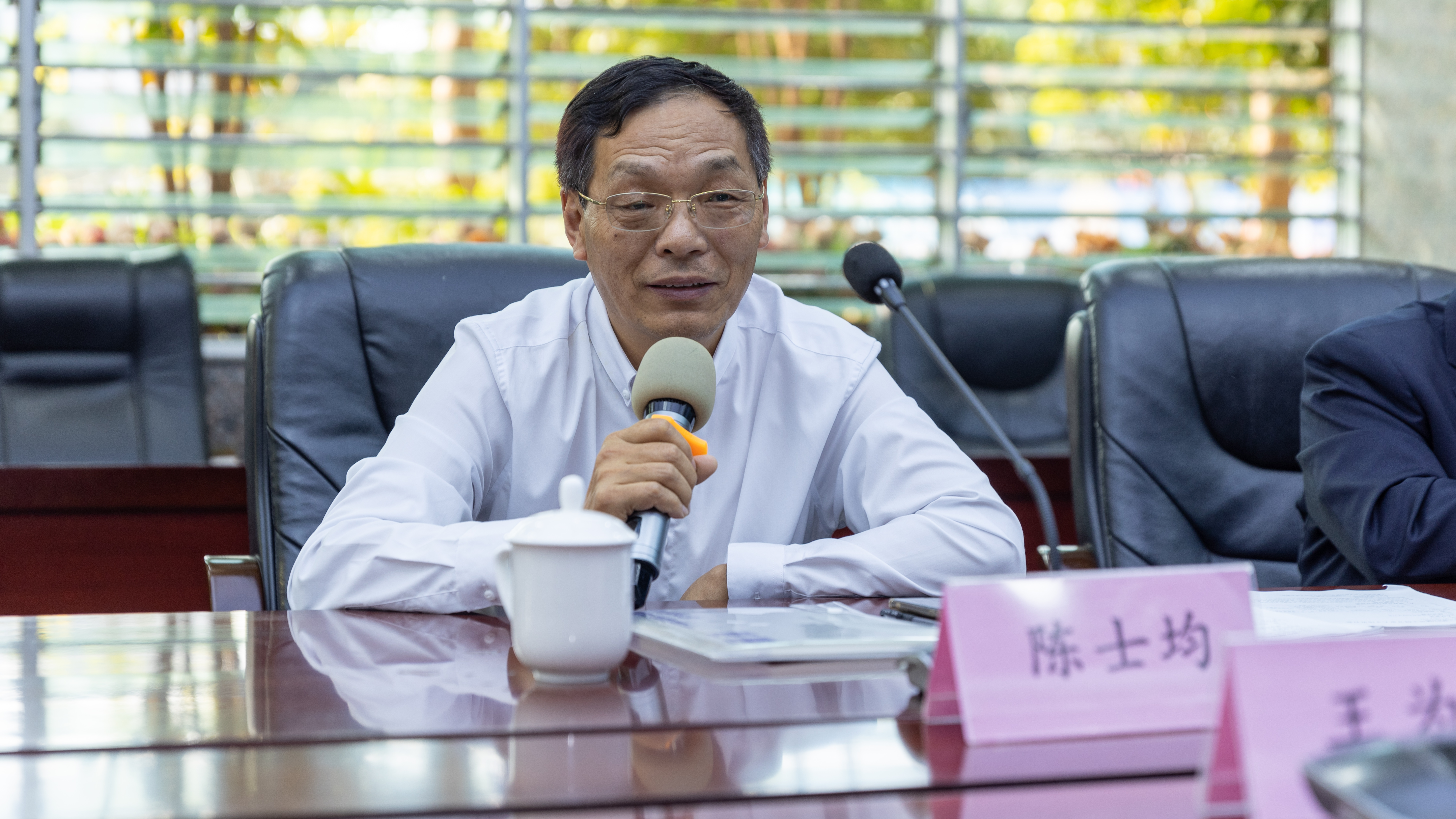 图片3.jpg 图片3.jpg