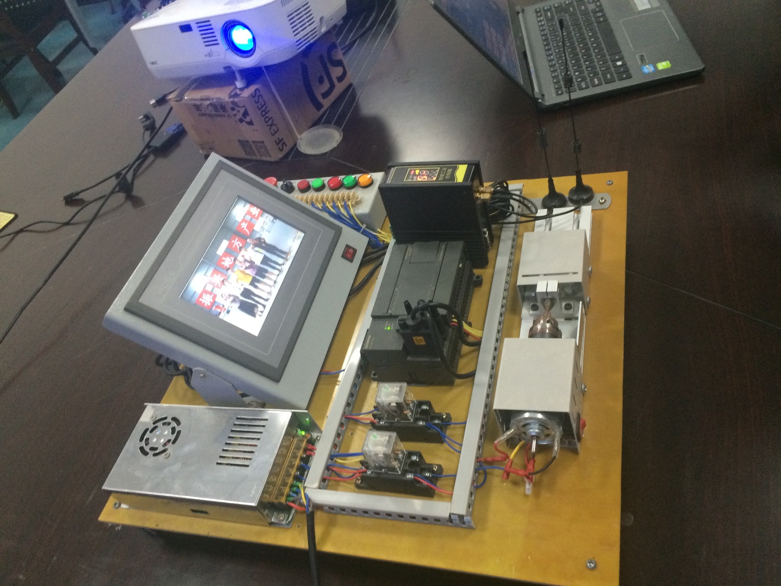 IMG_8042.JPG IMG_8042.JPG