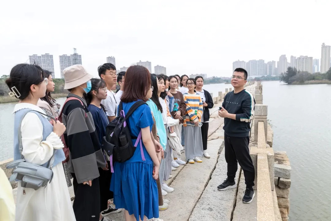 蜂蜜浏览器_蜂蜜浏览器_edasd.jpg 蜂蜜浏览器_蜂蜜浏览器_edasd.jpg